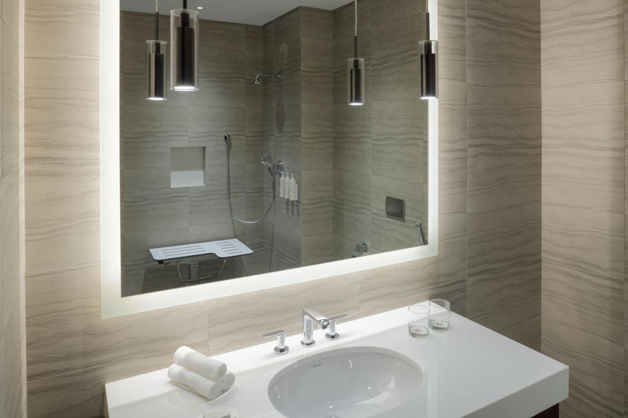 Marriott Executive Apartments Kuwait City Exteriör bild